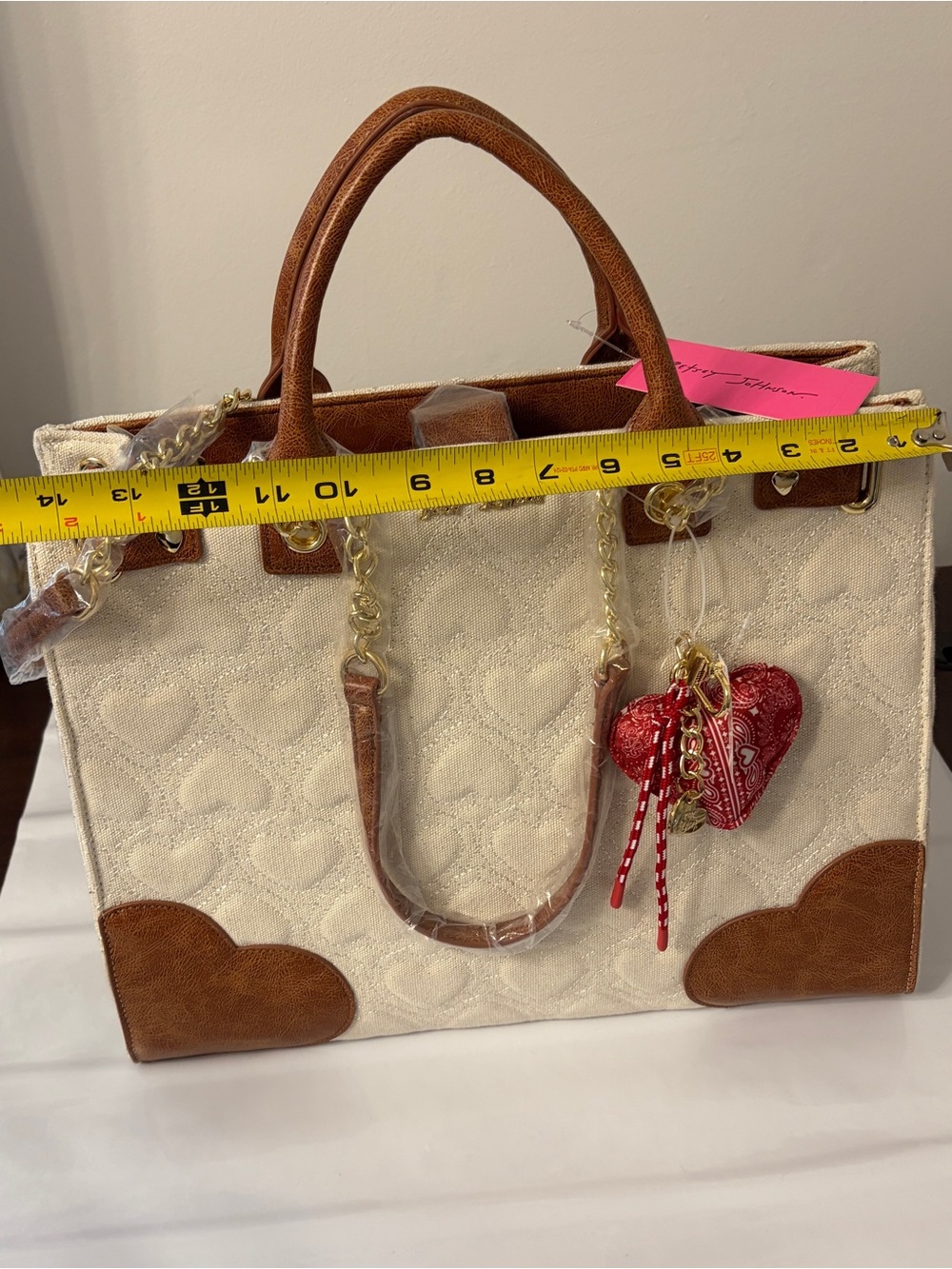 Authentic Betsey Johnson "XOKIARA" Quilted Heart Tote Bag - Picture 8 of 10